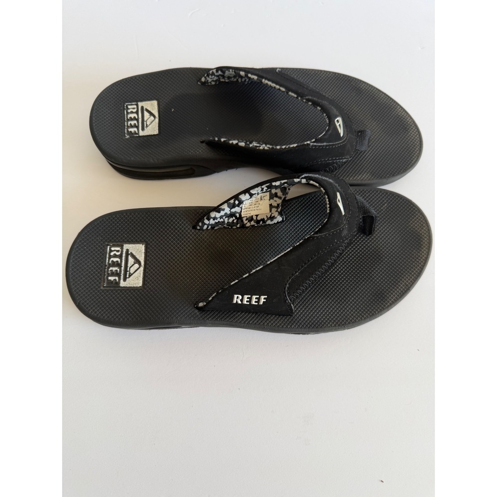 REEF Fanning Womens Sandals Size 8 Black Arch Support Bottle Opener Flip Flop.